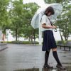 【悲劇】女子高生「困っている人のために駅で傘を貸し出そう！」 → とんでもないことに・・・【仁愛女子高校】