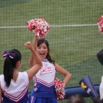【高校野球】めっちゃ肌白い女子高生チアガールが発見されるｗｗｗ慶應義塾高校の模様ｗｗｗ（画像あり）