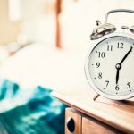 【警告】朝6時前に起床してる奴、マジでヤバイぞ…とんでもない事実が…