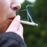 【タバコ】学歴と喫煙率の関係に衝撃事実ｗｗｗｗｗｗｗｗｗｗ