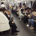 【警告】やりがちな電車内の迷惑行為ランキングｗｗｗ1位はやはりｗｗｗｗｗ