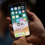【悲報】iPhone X、ヤバすぎる不具合発覚・・・・・