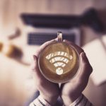 【愕然】俺、WiFiにパスワードかける→ 隣の女「すみませんパスワードかけるのやめてもらえませんか？」→ 結果…