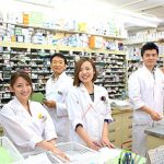 【調剤薬局】棚から100円の薬取るだけで手数料1100円、ドラッグストアが超安売りできる理由・・・
