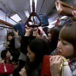 女「最近触らないタイプの痴漢が増えています」→ 最新の手口がやばいwwwwwww
