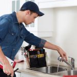 水道業者ワイ「水漏れ修理にきたけどパッキン替えただけで直せたな」→ 結果ｗｗｗｗｗｗｗｗｗｗｗ