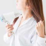 【恐怖】ワイ、ドライヤーで感電死しかける…その経緯がこれ…