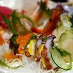 【悲報】彼女が刺身のつまを食べるのを見てしまった結果・・・