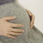 【悲報】ワイ新社会人(23)、無事パパになったんだが…相手がやばい…