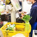 【悲報】ワイ接客業初バイト、とんでもないことに気付く…