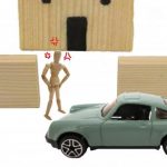 【狂気】女さん「車を市道に停めてるなんて許せない。10円玉で傷つけ唾を吐きかけとこ」→ 結果…