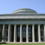 【驚愕】マサチューセッツ工科大学(MIT)に売ってるチョコが面白いと話題にwwwww(画像あり)