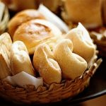 【絶句】パンをこういう食い方する奴ｗｗｗｗｗｗｗｗ（※衝撃画像あり）