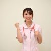 【悲報】看護師女性が台風でブチギレ！！！！！！！！