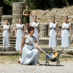 【新型コロナ】外務省職員さん、ギリシャで採火式の準備に当たった結果…