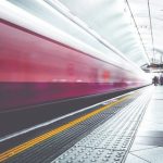 【衝撃】唾かけられた鉄道職員、新型コロナに感染→ 結果……