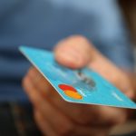 【驚愕】クレジットカードの裏面にサインしてる奴、ちょっと来いｗｗｗｗｗ