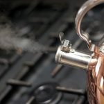 【衝撃】古いやかんでスポーツ飲料を作った結果、とんでもないことに……