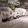 【衝撃】ロシア人さん、車に積もった雪を払っていたらまさかの展開に……！！！(動画あり)
