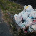 【呆然】河川敷の200人規模BBQで大量のゴミ放置 → 参加のDJ「不法投棄ではない」→ その結果！！！…..