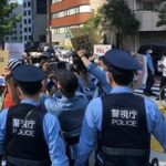 【速報】IOCバッハ会長宿泊ホテル前、 警察出動の大騒動ｗｗｗｗｗｗｗｗｗｗ