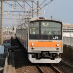 【狂気】オレ、酒を一気飲みして武蔵野線で大暴れｗｗｗｗｗｗｗｗｗ