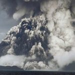 【速報】トンガ噴火の火山灰、とんでもない場所に到達・・・・・・