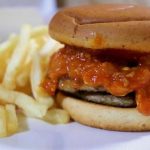 【悲報】ワイ、モスバーガーで初めてネット注文と店舗受け取り → 店舗に着くと店員に怒られて泣きじゃくる結果に・・・