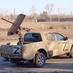 【悲報】トヨタ車さん、ロシア軍に改造されてとんでもないことに…（画像あり）