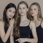 【画像あり】日本人「おい、白人美女が温泉に入ってるぞ！」ｼｭﾊﾞﾊﾞﾊﾞﾊﾞｯ →