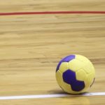 【唖然】バレー部の男性教員、女子部員にヤラかしてアウト！！！…..