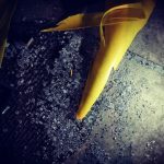 【超悲報】車のアクセルを踏み間違えた男性、とんでもない事になってしまう・・・・