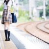 【超悲報】日本の若者達、駅でとんでもない事をしてしまう・・・・