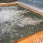 【超衝撃事実】銭湯Twitter「銭湯の湯が濁ることがある」→ 驚きの原因が発覚・・・・