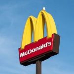 【マヂ⁉】ハンバーガーにゴキブリが混入した件、マクドナルドが調査した結果・・・
