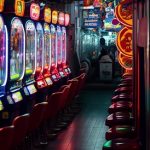【警告】パチ屋でコレしてる奴、ヤバイことになるぞ・・・