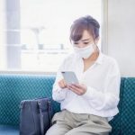【警告】女さん「男に告ぐ、電車の座席でこれをするのはやめろ！」→ （衝撃画像あり※）