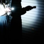 【警告】『懐中電灯』を持ってる奴、ガチでヤバイぞ・・・・・