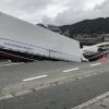 【埼玉道路陥没事故】消防隊員、ガチで『ヤバイ状態』になってしまう！！！！！