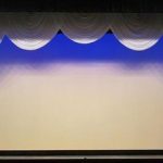 【画像】声優の古谷徹さん、ガチで変わり果てた姿になってしまう・・・・・