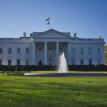 【速報】トランプ大統領と会談した赤沢大臣、『意外な発言』をしてしまうｗｗｗｗｗ