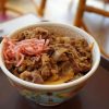 【悲報】すき家、ガチでヤバくなりそう・・・・・・
