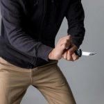 【悲報】男さん、路上で『襲撃』されてしまう！！！