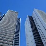 【悲報】タワマンの住民達、『とんでもない事実』が判明する・・・・・